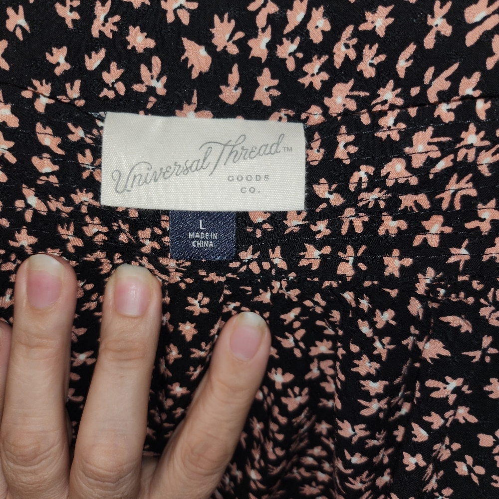 Universal Thread Blouse - Picture 3 of 3